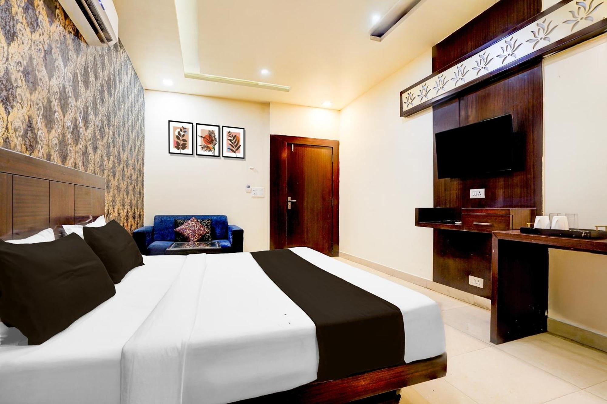 Super Townhouse Lalghati Near Airport Bhopal Eksteriør bilde